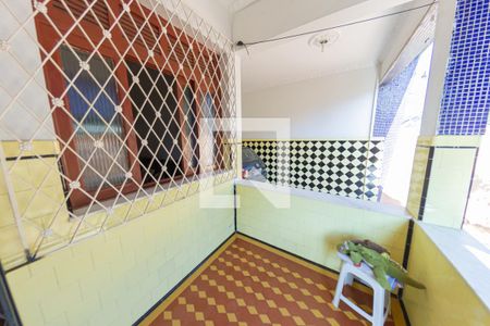 Casa à venda com 319m², 4 quartos e 3 vagas Casa à venda com 319m², 4 quartos e 3 vagasÁrea externa