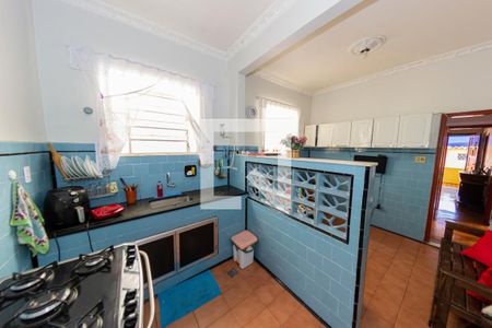 Casa à venda com 319m², 4 quartos e 3 vagas Casa à venda com 319m², 4 quartos e 3 vagasCozinha