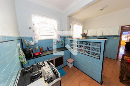 Casa à venda com 319m², 4 quartos e 3 vagas Casa à venda com 319m², 4 quartos e 3 vagasCozinha