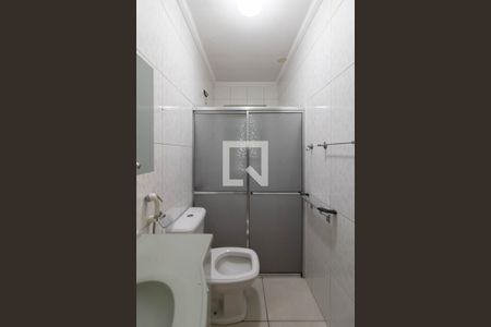 Casa à venda com 191m², 3 quartos e 3 vagas Casa à venda com 191m², 3 quartos e 3 vagasBanheiro da Suíte