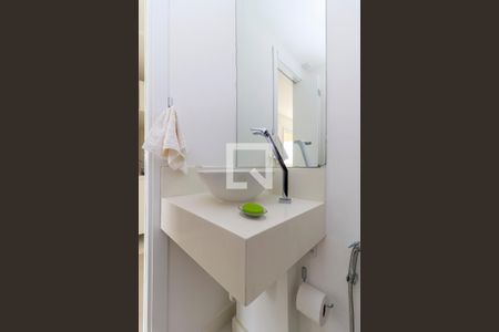 Apartamento à venda com 130m², 2 quartos e 2 vagasLavabo