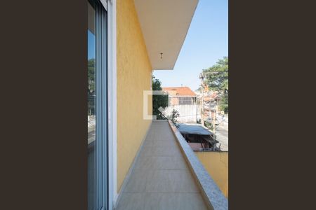 Casa à venda com 304m², 3 quartos e 5 vagas Casa à venda com 304m², 3 quartos e 5 vagasSacada Quarto 3