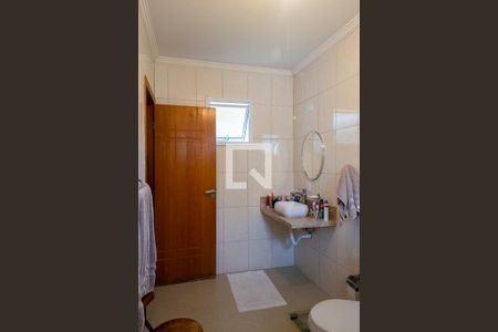 Casa à venda com 304m², 3 quartos e 5 vagas Casa à venda com 304m², 3 quartos e 5 vagasBanheiro Quarto 3