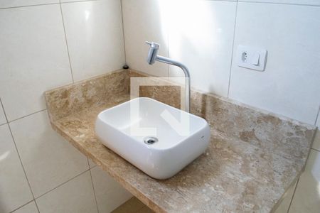 Casa à venda com 304m², 3 quartos e 5 vagas Casa à venda com 304m², 3 quartos e 5 vagasBanheiro quarto 2