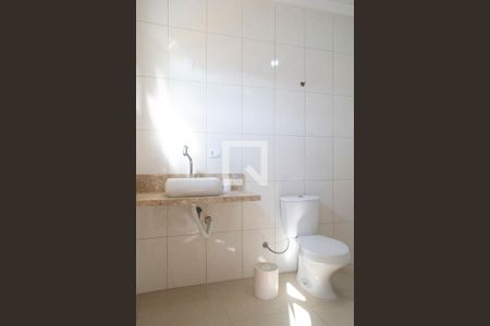 Casa à venda com 304m², 3 quartos e 5 vagas Casa à venda com 304m², 3 quartos e 5 vagasBanheiro quarto 2