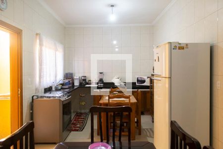 Casa à venda com 304m², 3 quartos e 5 vagas Casa à venda com 304m², 3 quartos e 5 vagasCozinha