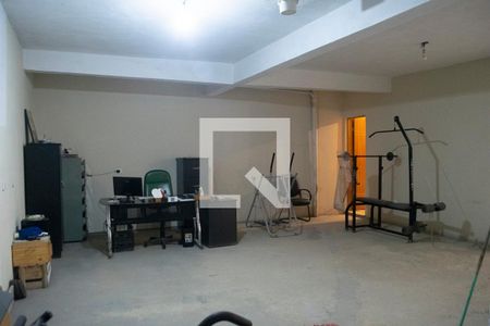 Casa à venda com 304m², 3 quartos e 5 vagas Casa à venda com 304m², 3 quartos e 5 vagasGaragem