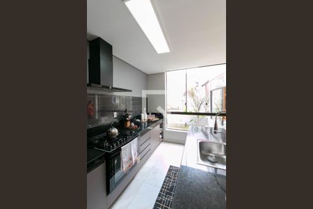 Casa à venda com 220m², 2 quartos e 1 vaga Casa à venda com 220m², 2 quartos e 1 vagaCozinha