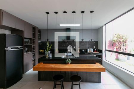 Casa à venda com 220m², 2 quartos e 1 vaga Casa à venda com 220m², 2 quartos e 1 vagaCozinha