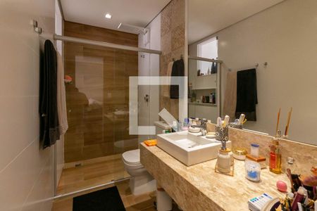 Casa à venda com 220m², 2 quartos e 1 vaga Casa à venda com 220m², 2 quartos e 1 vagaBanheiro da Suíte