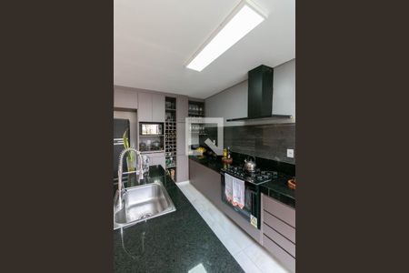 Casa à venda com 220m², 2 quartos e 1 vaga Casa à venda com 220m², 2 quartos e 1 vagaCozinha