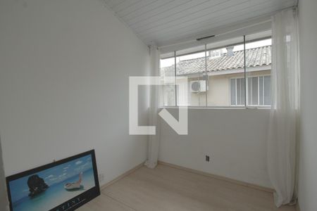 Casa de condomínio à venda com 107m², 4 quartos e 2 vagasQuarto 3