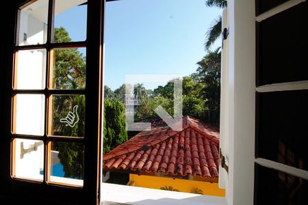 Casa à venda com 440m², 4 quartos e 3 vagas Casa à venda com 440m², 4 quartos e 3 vagasVista da Suíte 1