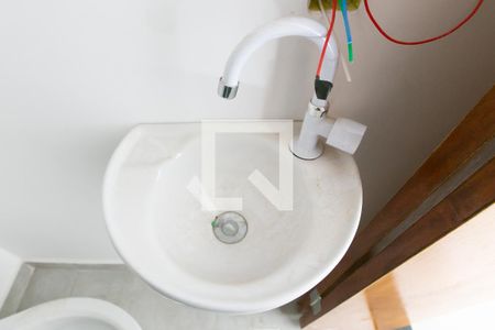 Detalhe - Lavabo  de casa de condomínio para alugar com 2 quartos, 63m² em Itaquera, São Paulo