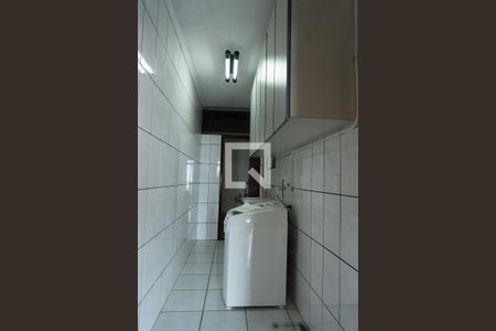 Casa à venda com 200m², 3 quartos e 3 vagas Casa à venda com 200m², 3 quartos e 3 vagasÁrea de Serviço