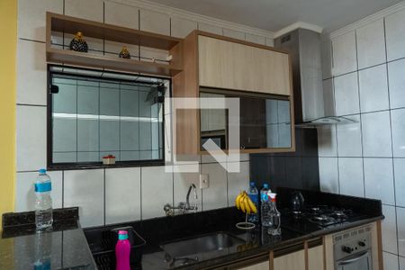 Casa à venda com 200m², 3 quartos e 3 vagas Casa à venda com 200m², 3 quartos e 3 vagasCozinha - Armários