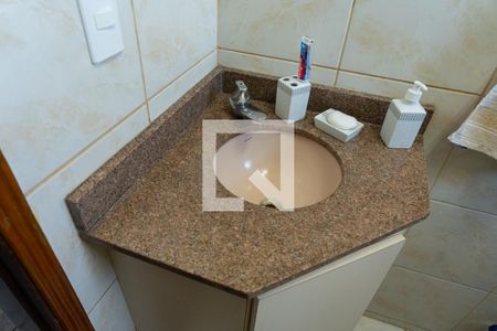 Casa à venda com 200m², 3 quartos e 3 vagas Casa à venda com 200m², 3 quartos e 3 vagasBanheiro - Torneira