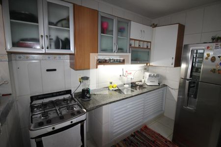 Casa à venda com 240m², 3 quartos e 3 vagasCozinha