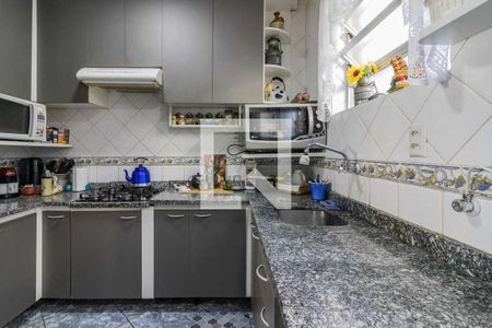 Apartamento à venda com 88m², 4 quartos e sem vaga Apartamento à venda com 88m², 4 quartos e sem vagaCozinha