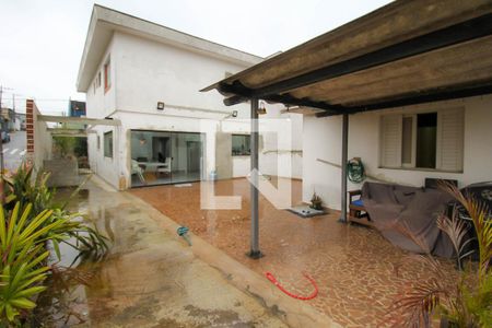 Casa para alugar com 400m², 3 quartos e 5 vagas Casa para alugar com 400m², 3 quartos e 5 vagasÁrea externa
