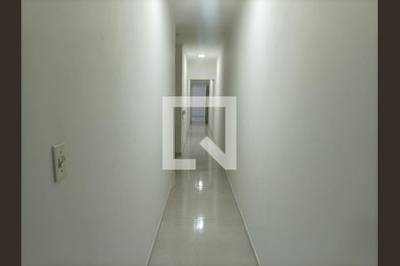 Casa à venda com 390m², 3 quartos e 3 vagas Casa à venda com 390m², 3 quartos e 3 vagasCorredor