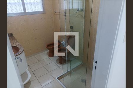 Casa à venda com 390m², 3 quartos e 3 vagas Casa à venda com 390m², 3 quartos e 3 vagasBanheiro 1