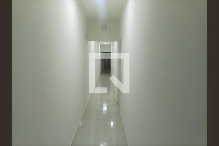 Casa à venda com 390m², 3 quartos e 3 vagas Casa à venda com 390m², 3 quartos e 3 vagasCorredor