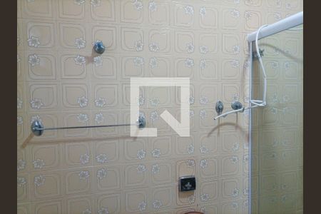 Casa à venda com 390m², 3 quartos e 3 vagas Casa à venda com 390m², 3 quartos e 3 vagasBanheiro 1