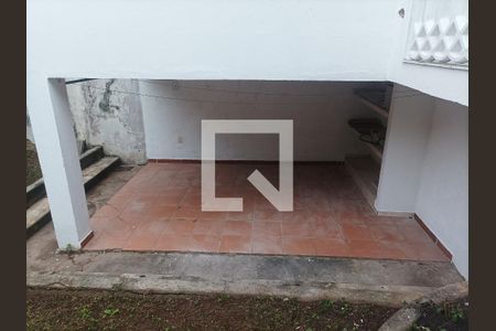 Casa à venda com 390m², 3 quartos e 3 vagas Casa à venda com 390m², 3 quartos e 3 vagasQuintal