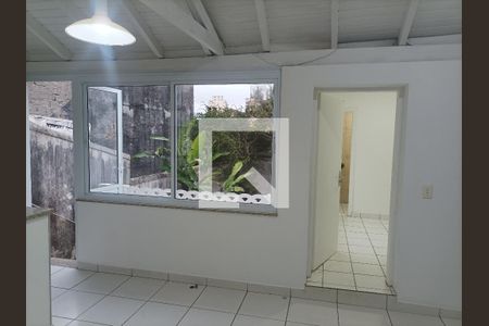 Casa à venda com 390m², 3 quartos e 3 vagas Casa à venda com 390m², 3 quartos e 3 vagasCozinha