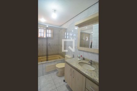 Casa à venda com 270m², 3 quartos e 3 vagasBanheiro suíte