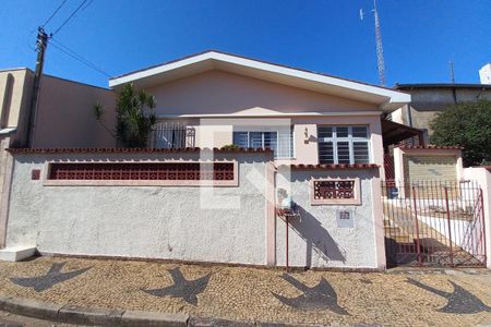 Casa à venda com 218m², 3 quartos e 1 vaga Casa à venda com 218m², 3 quartos e 1 vagaFachada do Prédio