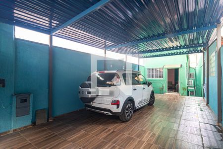 Casa à venda com 177m², 3 quartos e 3 vagas Casa à venda com 177m², 3 quartos e 3 vagasGaragem