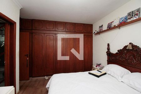 Casa para alugar com 400m², 4 quartos e 5 vagasSuíte 1