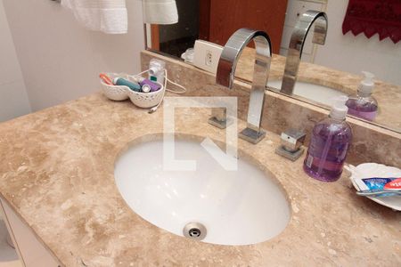 Casa para alugar com 400m², 4 quartos e 5 vagasBanheiro