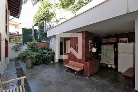 Casa para alugar com 400m², 4 quartos e 5 vagasÁrea externa