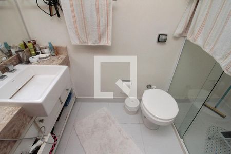 Casa para alugar com 400m², 4 quartos e 5 vagasBanheiro da Suíte 2