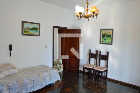 Casa à venda com 100m², 4 quartos e 2 vagas Casa à venda com 100m², 4 quartos e 2 vagasSuíte 1