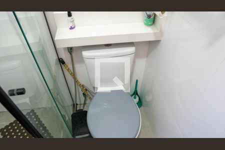 Casa à venda com 194m², 4 quartos e 3 vagas Casa à venda com 194m², 4 quartos e 3 vagasBanheiro