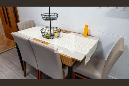 Casa à venda com 194m², 4 quartos e 3 vagas Casa à venda com 194m², 4 quartos e 3 vagasCozinha