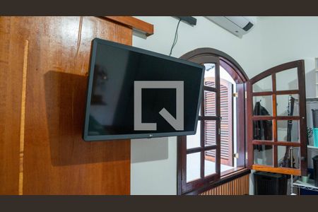 Casa à venda com 194m², 4 quartos e 3 vagas Casa à venda com 194m², 4 quartos e 3 vagasQuarto 1