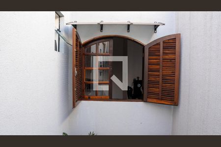 Casa à venda com 194m², 4 quartos e 3 vagas Casa à venda com 194m², 4 quartos e 3 vagasDetalhe