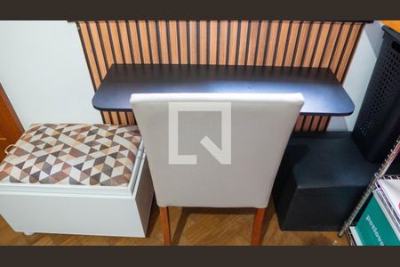 Casa à venda com 194m², 4 quartos e 3 vagas Casa à venda com 194m², 4 quartos e 3 vagasQuarto 1