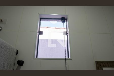 Casa à venda com 194m², 4 quartos e 3 vagas Casa à venda com 194m², 4 quartos e 3 vagasBanheiro