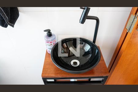 Casa à venda com 194m², 4 quartos e 3 vagas Casa à venda com 194m², 4 quartos e 3 vagasLavabo