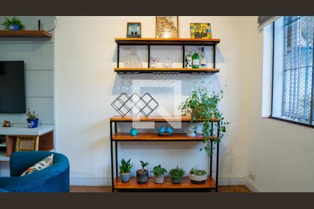 Casa à venda com 194m², 4 quartos e 3 vagas Casa à venda com 194m², 4 quartos e 3 vagasSala