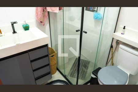 Casa à venda com 194m², 4 quartos e 3 vagas Casa à venda com 194m², 4 quartos e 3 vagasBanheiro