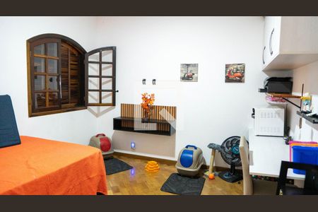 Casa à venda com 194m², 4 quartos e 3 vagas Casa à venda com 194m², 4 quartos e 3 vagasQuarto 3