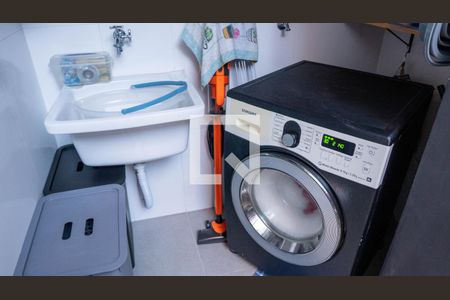 Casa à venda com 194m², 4 quartos e 3 vagas Casa à venda com 194m², 4 quartos e 3 vagasÁrea de Serviço