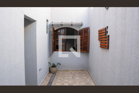 Casa à venda com 194m², 4 quartos e 3 vagas Casa à venda com 194m², 4 quartos e 3 vagasÁrea Externa